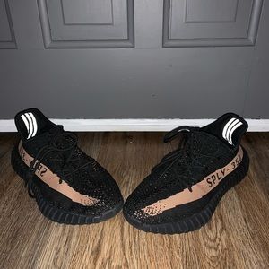 Sply-350 yeezy boosts